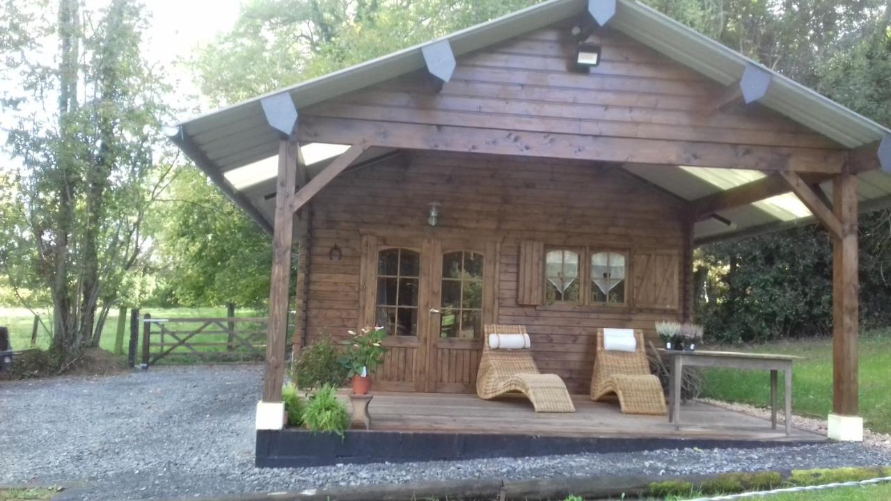 Les Chevreuils Bed & Breakfast Saint-Sylvestre-de-Cormeilles Eksteriør bilde